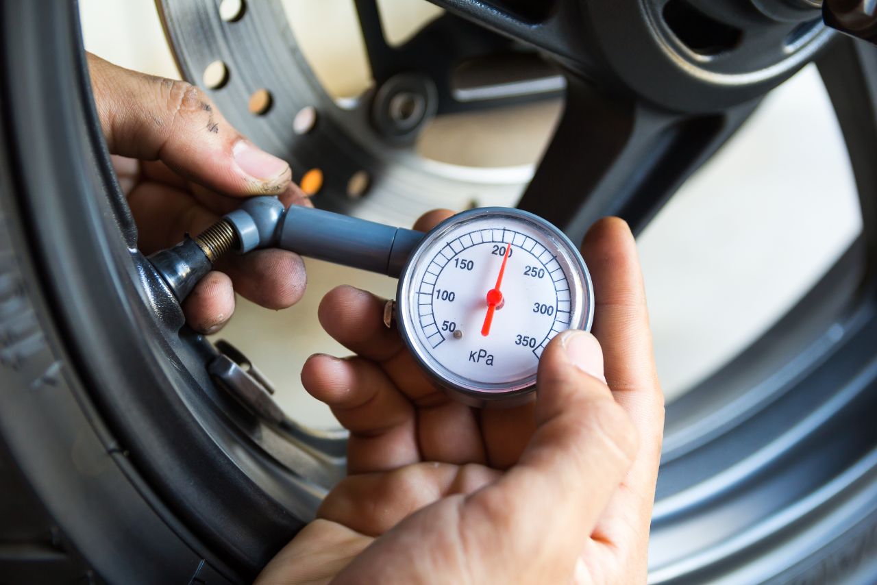 What Is the Ideal 125cc Scooter Tyre Pressure